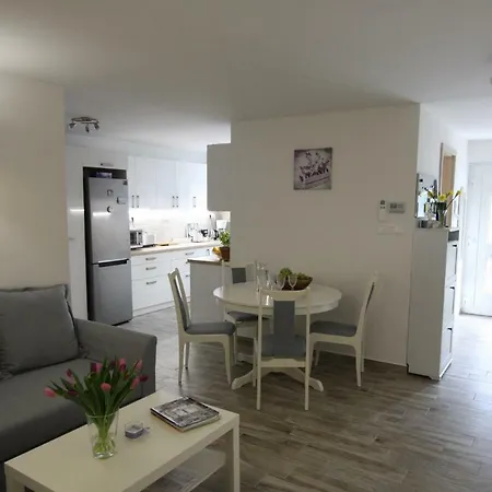 Levendula Nyaralo 펜션 초팍