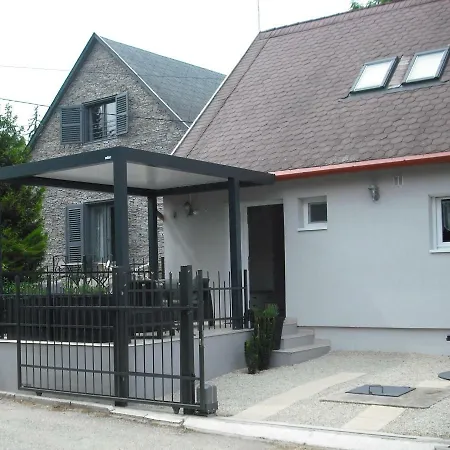 Levendula Nyaralo بيت للعطل