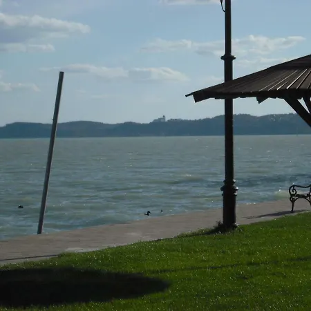 Levendula Nyaralo بيت للعطل *